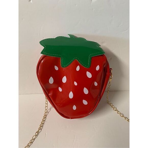 Strawberry Design chain crossbody bag - Picture 2 of 7